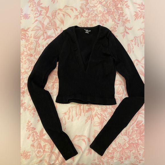 Urban outfitters black long sleeve top - Picture 2 of 4